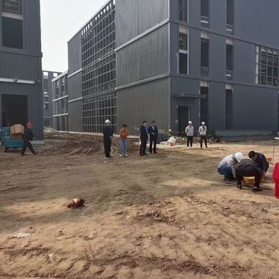 Q355B ساختمان اداری ساختمانی فولادی چند طبقه