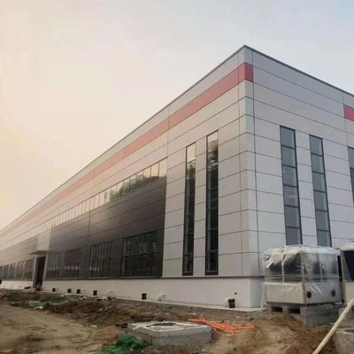 ساخت و ساز کارگاه ساختمانی فولادی