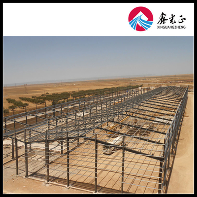 ساختمان کارگاه فولادی 50 ساله با جان پناه 2.3 متری و بار باد 150 کیلومتر در ساعت